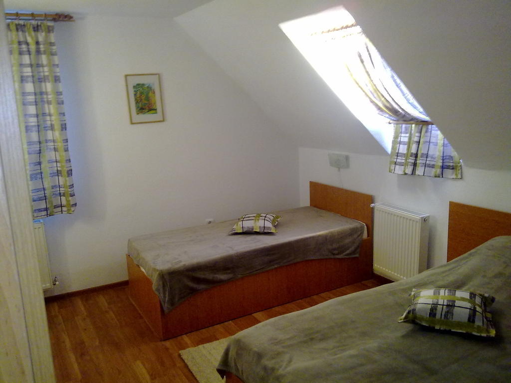 Casa Dancs Hotel Covasna Quarto foto